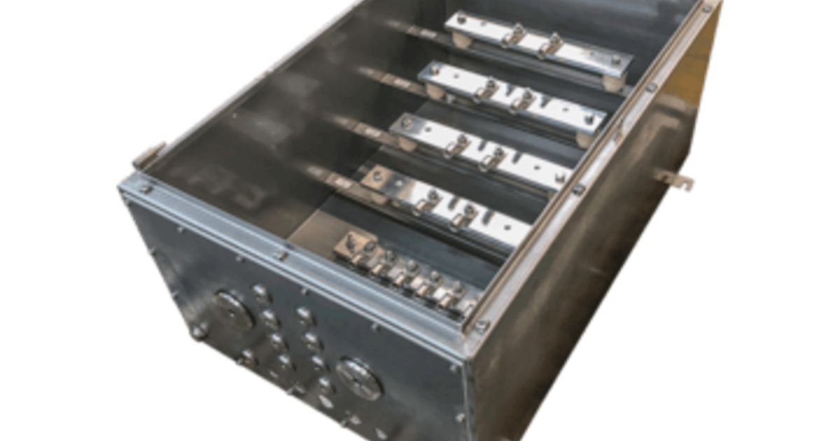 Flexible tiered busbar enclosure for high current application Abtech